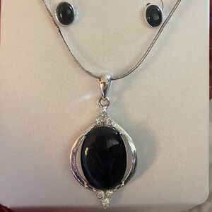Tanya Creations Black Stone Jewelry Set Necklace Earrings Silver Tone